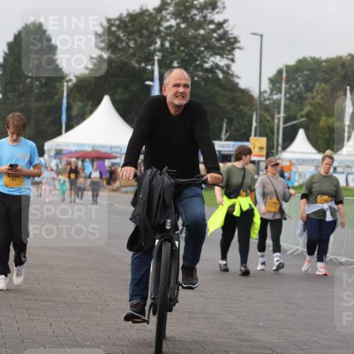 13.09.2026 - Kiel Lauf Andreas Tolksdorf http://msf.ph/oto/10331367 13.09.2026 09:34:07 Kiellinie 36, 4153 meine-sportfotos.de