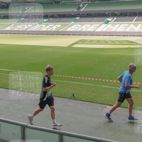 13.09.2026 - 21. swb-Marathon Bremen Michael Burmester http://msf.ph/oto/10331401 13.09.2026 13:03:03 Laufen im Stadion 150, 488, 531, 596, 722, 725, 762, 936, 940, 946, 1006, 1014, 1163, 1250, 1436, 1458, 1460, 1611, 1649, 1771, 2033, 2047, 2062, 2223, 2276, 2292, 2345, 2364, 2378, 2421, 2434, 2513, 2625, 2638, 2666, 2668, 2779, 2900, 2934, 2977, 2987, 3013, 3044, 3114, 3135, 3163, 3164, 3187, 3248, 3258, 3294, 3334, 3360, 3392, 3402, 3460, 3496, 3510, 3527, 3576, 3579, 3585, 3597, 3603, 3618, 3667, 3721, 3806, 3846, 3852, 3859, 3893, 3938, 3970, 3983, 4000, 4077, 4133, 4506, 4558 meine-sportfotos.de