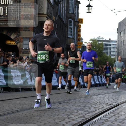 13.09.2026 - 21. swb-Marathon Bremen Strokosch-Dieckow http://msf.ph/oto/10331404 13.09.2026 13:15:28 Ziel 1510, 1664, 2383, 3357, 3504, 3717, 3743, 4111, 4382, 4992, 5003, 5149, 5294, 5298, 5385, 5417, 5471, 6351, 6521, 6528, 6717, 6773, 6902, 7190, 7432, 7497, 7515, 7730, 8238, 9253, 9338, 9363, 9483, 13137, 13139, 1033, 1445, 3346, 3536, 4212, 4573, 4653, 5533, 6162, 6515, 7203, 7992, 9029, 9391, 9475, 9777 meine-sportfotos.de