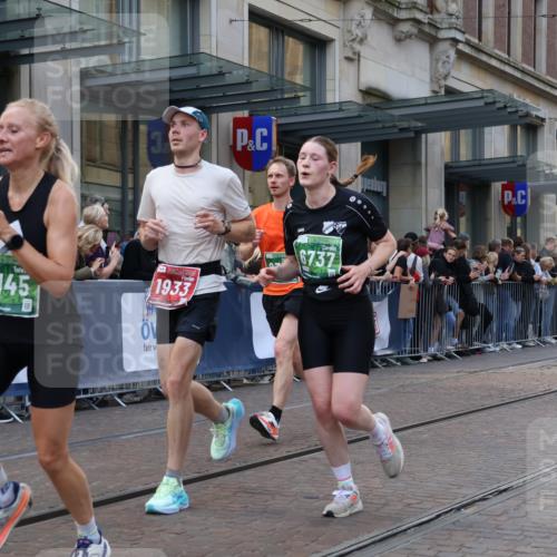 13.09.2026 - 21. swb-Marathon Bremen Strokosch-Dieckow http://msf.ph/oto/10331411 13.09.2026 13:22:38 Ziel 913, 1809, 1935, 1963, 2040, 2367, 2806, 2914, 3098, 3145, 3233, 3560, 5114, 6707, 6737, 6792, 7909, 8377, 8551, 8646, 8671, 8672, 8819, 8820, 9921, 388, 1933, 2402, 2481, 2771, 3855, 4204, 4211, 4483, 4697, 6891, 7586, 8447, 8547, 8574, 8694, 9090, 9510, 9668 meine-sportfotos.de