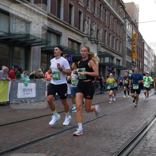 13.09.2026 - 21. swb-Marathon Bremen Strokosch-Dieckow http://msf.ph/oto/10331524 13.09.2026 13:22:45 Ziel 1809, 1900, 1935, 1963, 2040, 2306, 2367, 2827, 2914, 2961, 3098, 3145, 3233, 3374, 3560, 3729, 3920, 5114, 6737, 7909, 8231, 8304, 8377, 8646, 8671, 8672, 8732, 8787, 8819, 8820, 9827, 9921, 388, 913, 1933, 2402, 2481, 2771, 2806, 3855, 4483, 4697, 6707, 6792, 6891, 7586, 8547, 8551, 8694, 9090, 9510 meine-sportfotos.de