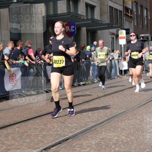 13.09.2026 - 21. swb-Marathon Bremen Strokosch-Dieckow http://msf.ph/oto/10331542 13.09.2026 11:03:11 Ziel 10090, 10091, 10092, 10150, 10187, 10237, 10309, 10327, 10420, 10569, 10724, 10902, 10904, 10950, 11211, 11411, 11595, 11598, 11655, 11746, 11773, 11830, 12068, 12074, 12184, 12185, 12611, 10150, 10185, 10195, 10528, 10531, 10598, 10715, 10727, 10731, 10959, 11070, 11095, 11313, 11493, 11564, 11676, 11697, 11730, 11785, 11830, 11836, 12214, 12247, 12421, 12432, 12448, 12465, 12483 meine-sportfotos.de