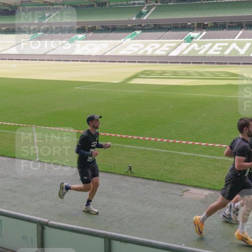 13.09.2026 - 21. swb-Marathon Bremen Michael Burmester http://msf.ph/oto/10331556 13.09.2026 13:03:12 Laufen im Stadion 150, 210, 488, 596, 722, 725, 762, 881, 936, 940, 946, 1014, 1163, 1250, 1343, 1458, 1460, 1479, 1611, 1649, 1771, 2047, 2223, 2276, 2292, 2345, 2364, 2378, 2421, 2434, 2513, 2625, 2638, 2666, 2668, 2779, 2851, 2900, 2934, 2977, 2987, 3013, 3044, 3114, 3135, 3163, 3164, 3187, 3248, 3258, 3294, 3334, 3360, 3392, 3402, 3454, 3460, 3496, 3510, 3527, 3576, 3579, 3585, 3597, 3603, 3618, 3721, 3846, 3852, 3859, 3893, 3938, 3970, 3983, 4000, 4077, 4133, 4506, 4558 meine-sportfotos.de