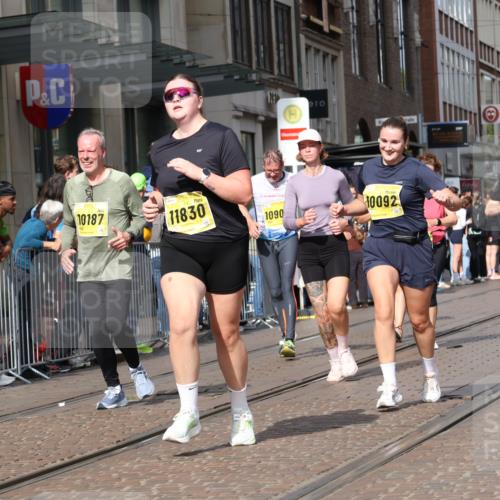 13.09.2026 - 21. swb-Marathon Bremen Strokosch-Dieckow http://msf.ph/oto/10331575 13.09.2026 11:03:12 Ziel 10090, 10091, 10092, 10187, 10237, 10309, 10327, 10420, 10569, 10724, 10902, 10904, 10950, 11211, 11411, 11595, 11598, 11655, 11746, 11773, 12068, 12074, 12184, 12185, 12611, 10150, 10185, 10195, 10528, 10531, 10598, 10715, 10727, 10731, 10959, 11070, 11095, 11313, 11493, 11676, 11697, 11785, 11830, 11836, 12214, 12421, 12432, 12448, 12465, 12483 meine-sportfotos.de