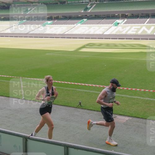 13.09.2026 - 21. swb-Marathon Bremen Michael Burmester http://msf.ph/oto/10331584 13.09.2026 13:03:14 Laufen im Stadion 150, 209, 210, 488, 596, 722, 725, 762, 881, 936, 940, 946, 1014, 1163, 1250, 1343, 1458, 1460, 1479, 1611, 1649, 1771, 2223, 2276, 2292, 2345, 2364, 2378, 2421, 2434, 2513, 2625, 2666, 2668, 2779, 2851, 2900, 2934, 2977, 2987, 3013, 3044, 3114, 3135, 3163, 3164, 3187, 3248, 3258, 3294, 3334, 3360, 3392, 3402, 3454, 3460, 3496, 3510, 3527, 3576, 3579, 3585, 3597, 3603, 3618, 3721, 3846, 3852, 3859, 3893, 3938, 3970, 3983, 4000, 4077, 4133, 4506, 4558 meine-sportfotos.de