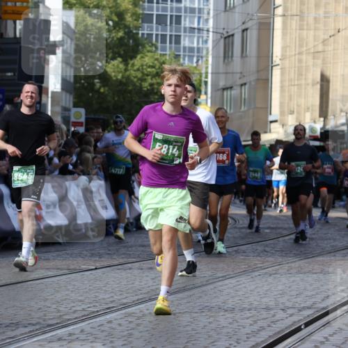 13.09.2026 - 21. swb-Marathon Bremen Strokosch-Dieckow http://msf.ph/oto/10331608 13.09.2026 13:25:26 Ziel 972, 1080, 1166, 1264, 1436, 1448, 2322, 3105, 4091, 4113, 4459, 4507, 4918, 4973, 6079, 6544, 6943, 7306, 7326, 7409, 8245, 9036, 9073, 9152, 9360, 9493, 13088, 191, 209, 1650, 1752, 3124, 3186, 3806, 4717, 4927, 5703, 5755, 5814, 8545, 8597, 8890, 9440, 9468, 9506 meine-sportfotos.de