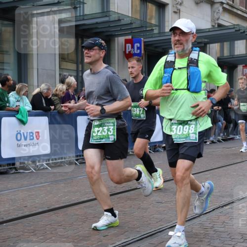 13.09.2026 - 21. swb-Marathon Bremen Strokosch-Dieckow http://msf.ph/oto/10331636 13.09.2026 13:22:48 Ziel 1809, 1900, 1935, 1963, 2040, 2306, 2367, 2427, 2827, 2914, 2961, 3098, 3145, 3233, 3374, 3560, 3729, 3920, 5114, 7909, 8045, 8231, 8304, 8377, 8646, 8671, 8672, 8732, 8787, 8819, 8820, 9827, 9921, 10127, 388, 913, 1933, 2040, 2402, 2481, 2771, 2806, 3145, 4483, 4697, 6707, 6737, 6792, 6891, 7586, 8547, 8551, 8694, 9090, 9510 meine-sportfotos.de
