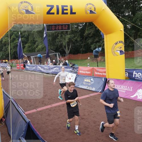 13.09.2026 - Airport Race Dennis Weichert http://msf.ph/oto/10331688 13.09.2026 10:29:26 Ziel 4110, 4111, 4118, 5038, 5243, 5259, 5343, 5432, 5433 meine-sportfotos.de