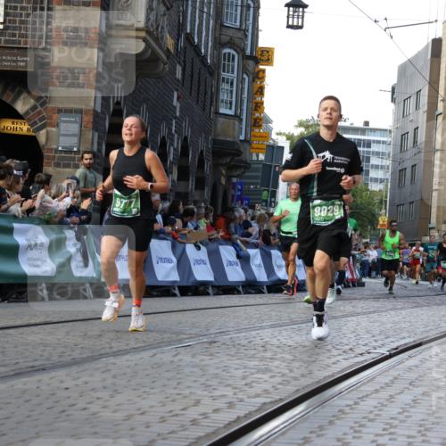 13.09.2026 - 21. swb-Marathon Bremen Strokosch-Dieckow http://msf.ph/oto/10331696 13.09.2026 13:15:34 Ziel 1664, 3357, 3743, 4111, 4382, 4646, 4992, 5003, 5149, 5385, 5417, 6011, 6351, 6521, 6773, 6902, 7432, 7497, 7515, 7717, 7730, 8086, 8254, 8255, 9253, 9338, 9363, 9483, 13137, 13139, 1033, 2733, 3119, 3422, 3536, 3689, 3836, 3991, 4573, 5533, 5588, 6515, 9029, 9475, 9777, 13249 meine-sportfotos.de