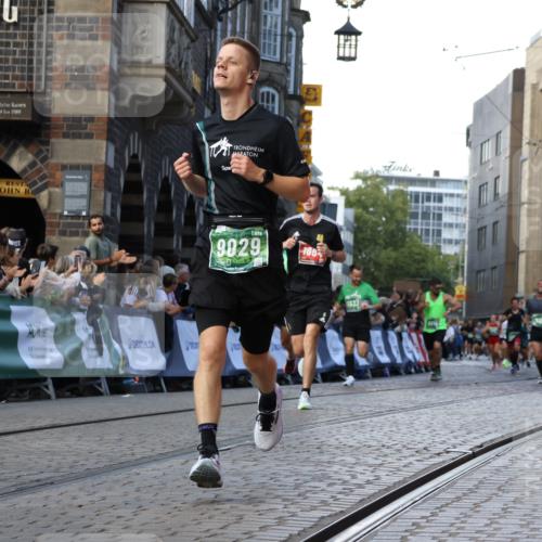 13.09.2026 - 21. swb-Marathon Bremen Strokosch-Dieckow http://msf.ph/oto/10331709 13.09.2026 13:15:35 Ziel 1664, 3357, 3743, 4111, 4382, 4646, 4992, 5003, 5149, 5385, 6011, 6351, 6773, 6902, 7346, 7432, 7497, 7515, 7717, 7730, 8086, 8254, 8255, 9253, 9338, 9363, 9483, 13137, 13139, 982, 1033, 2733, 3119, 3422, 3536, 3689, 3836, 3991, 4573, 5533, 5588, 6515, 9122, 9475, 13249 meine-sportfotos.de