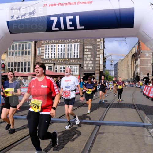 13.09.2026 - 21. swb-Marathon Bremen Tim E. http://msf.ph/oto/10331729 13.09.2026 11:04:37 Ziel 10182, 10245, 10291, 10526, 10613, 10755, 11214, 11215, 11221, 11248, 11336, 11410, 11539, 11720, 11726, 11740, 12001, 12009, 12276, 12929 meine-sportfotos.de