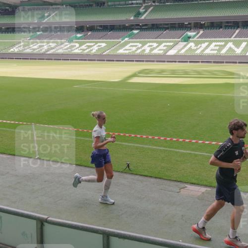 13.09.2026 - 21. swb-Marathon Bremen Michael Burmester http://msf.ph/oto/10331788 13.09.2026 13:03:33 Laufen im Stadion 209, 210, 488, 534, 596, 722, 725, 762, 881, 936, 940, 1014, 1250, 1343, 1458, 1460, 1479, 1611, 1649, 1653, 1771, 2223, 2276, 2292, 2345, 2364, 2369, 2378, 2421, 2434, 2513, 2625, 2666, 2668, 2779, 2851, 2891, 2900, 2934, 2977, 3013, 3028, 3114, 3135, 3163, 3164, 3258, 3360, 3402, 3425, 3454, 3460, 3496, 3510, 3521, 3576, 3579, 3585, 3597, 3603, 3618, 3721, 3796, 3846, 3852, 3859, 3893, 3938, 3970, 3983, 4000, 4077, 4133, 4506, 4558, 242 meine-sportfotos.de