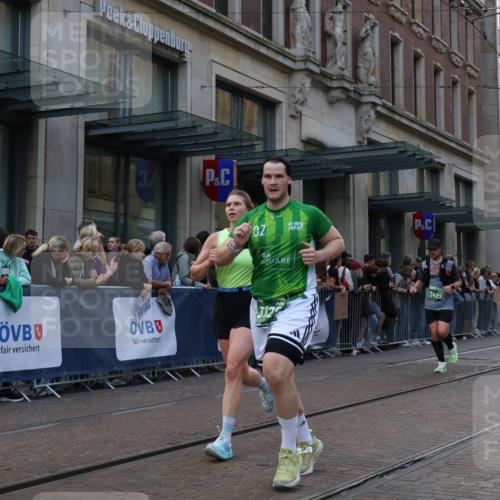 13.09.2026 - 21. swb-Marathon Bremen Strokosch-Dieckow http://msf.ph/oto/10332000 13.09.2026 13:22:55 Ziel 1809, 1900, 1935, 2306, 2367, 2427, 2827, 2899, 2914, 2961, 3098, 3233, 3374, 3531, 3729, 3920, 5114, 5820, 5821, 6923, 7909, 8045, 8231, 8304, 8671, 8672, 8732, 8787, 8819, 8820, 8863, 9436, 9827, 9921, 10127, 388, 913, 1963, 2040, 2402, 2771, 2806, 3145, 3560, 4483, 6707, 6737, 6792, 7586, 7909, 8377, 8547, 8551, 8646, 8694, 9090, 9510 meine-sportfotos.de