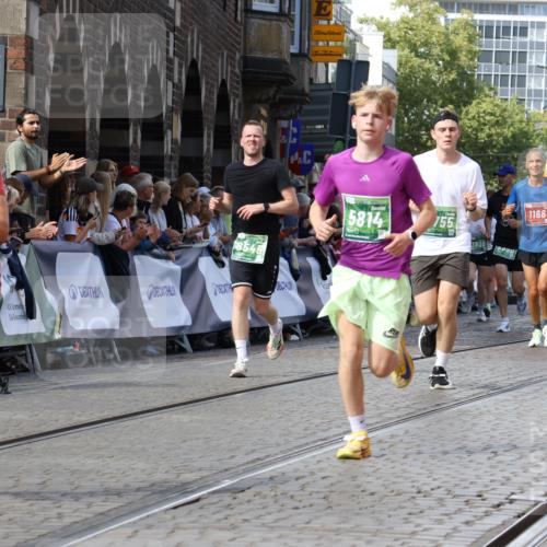 13.09.2026 - 21. swb-Marathon Bremen Strokosch-Dieckow http://msf.ph/oto/10332014 13.09.2026 13:25:28 Ziel 1080, 1119, 1166, 1264, 1436, 1448, 2322, 3105, 3187, 4091, 4113, 4459, 4507, 4918, 6079, 6113, 6943, 7306, 7326, 7409, 8245, 9036, 9073, 9152, 9360, 9493, 13088, 191, 209, 1458, 1752, 3124, 3186, 3806, 4439, 4717, 4927, 5703, 5755, 5814, 8545, 8597, 8890, 9440, 9506 meine-sportfotos.de