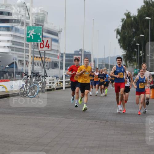 13.09.2026 - Kiel Lauf Andreas Tolksdorf http://msf.ph/oto/10332036 13.09.2026 09:51:12 Kiellinie 4, 3788, 708, 6049 meine-sportfotos.de
