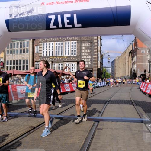 13.09.2026 - 21. swb-Marathon Bremen Tim E. http://msf.ph/oto/10332044 13.09.2026 11:04:40 Ziel 10160, 10182, 10245, 10291, 10526, 10613, 10755, 11214, 11215, 11221, 11248, 11336, 11410, 11720, 11740, 11761, 12009, 12929 meine-sportfotos.de