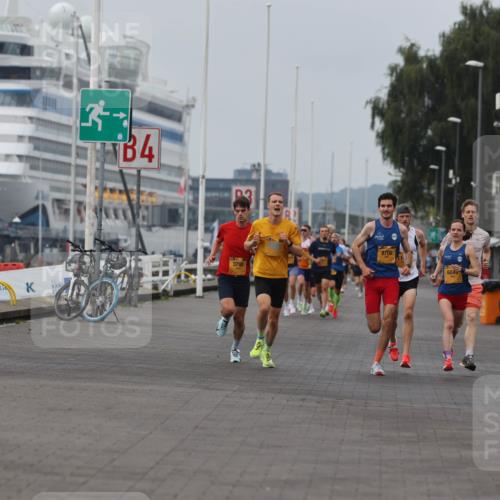 13.09.2026 - Kiel Lauf Andreas Tolksdorf http://msf.ph/oto/10332047 13.09.2026 09:51:12 Kiellinie 3, 4, 3788, 8708, 6049 meine-sportfotos.de