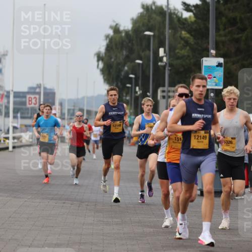 13.09.2026 - Kiel Lauf Andreas Tolksdorf http://msf.ph/oto/10332362 13.09.2026 09:51:25 Kiellinie 4, 3, 6302, 12148, 98, 151, 12149, 1, 39, 5326, 9681 meine-sportfotos.de