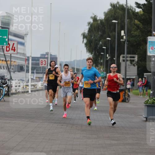 13.09.2026 - Kiel Lauf Andreas Tolksdorf http://msf.ph/oto/10332406 13.09.2026 09:51:28 Kiellinie 4, 3, 4858, 8240, 6302, 12148 meine-sportfotos.de