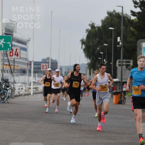 13.09.2026 - Kiel Lauf Andreas Tolksdorf http://msf.ph/oto/10332480 13.09.2026 09:51:30 Kiellinie 4, 3, 4645, 4858, 8240, 6302 meine-sportfotos.de