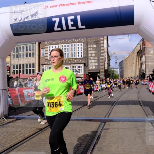 13.09.2026 - 21. swb-Marathon Bremen Tim E. http://msf.ph/oto/10332515 13.09.2026 11:04:57 Ziel 10160, 10198, 10283, 10481, 10711, 10877, 10940, 11006, 11114, 11364, 11366, 11592, 11705, 11761, 11991, 12005, 12493, 12495, 12498, 12500, 12502, 12563 meine-sportfotos.de