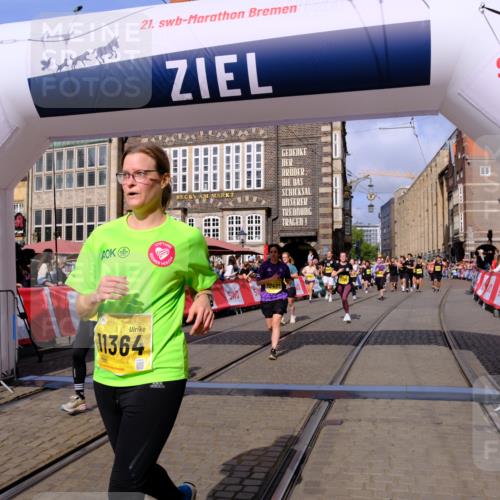 13.09.2026 - 21. swb-Marathon Bremen Tim E. http://msf.ph/oto/10332527 13.09.2026 11:04:57 Ziel 10160, 10198, 10283, 10481, 10711, 10877, 10940, 11006, 11114, 11364, 11366, 11592, 11705, 11761, 11991, 12005, 12493, 12495, 12498, 12500, 12502, 12563 meine-sportfotos.de