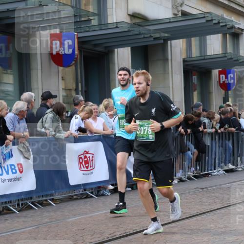 13.09.2026 - 21. swb-Marathon Bremen Strokosch-Dieckow http://msf.ph/oto/10332529 13.09.2026 13:23:10 Ziel 135, 672, 2306, 2371, 2409, 2427, 2485, 2490, 2560, 2627, 2899, 3078, 3138, 3173, 3531, 3856, 3861, 3939, 5820, 5821, 5908, 6843, 6848, 6923, 8045, 8560, 8863, 9088, 9196, 9436, 10127, 1809, 1900, 1935, 1963, 2040, 2306, 2367, 2827, 2914, 2961, 3098, 3145, 3233, 3374, 3560, 3729, 3920, 5114, 6737, 7909, 8231, 8304, 8377, 8646, 8671, 8672, 8732, 8787, 8819, 8820, 9827, 9921 meine-sportfotos.de