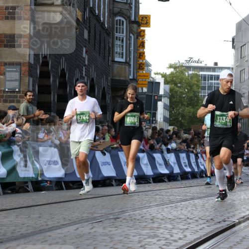 13.09.2026 - 21. swb-Marathon Bremen Strokosch-Dieckow http://msf.ph/oto/10332649 13.09.2026 13:16:06 Ziel 982, 1033, 2733, 3119, 3422, 3536, 3689, 3836, 3991, 4573, 5474, 5533, 5588, 5913, 6481, 6515, 9029, 9122, 9475, 9777, 13149, 13249, 481, 663, 740, 755, 792, 1605, 3134, 5554, 6106, 6721, 6744, 8398, 9031, 9115, 13008 meine-sportfotos.de