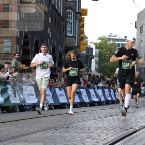 13.09.2026 - 21. swb-Marathon Bremen Strokosch-Dieckow http://msf.ph/oto/10332670 13.09.2026 13:16:06 Ziel 982, 1033, 2733, 3119, 3422, 3536, 3689, 3836, 3991, 4573, 5474, 5533, 5588, 5913, 6481, 6515, 9029, 9122, 9475, 9777, 13149, 13249, 481, 663, 740, 755, 792, 1605, 3134, 5554, 6106, 6721, 6744, 8398, 9031, 9115, 13008 meine-sportfotos.de
