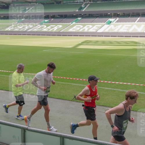 13.09.2026 - 21. swb-Marathon Bremen Michael Burmester http://msf.ph/oto/10332705 13.09.2026 13:04:47 Laufen im Stadion 178, 209, 210, 244, 323, 488, 534, 536, 565, 596, 647, 725, 881, 900, 1073, 1239, 1243, 1307, 1308, 1343, 1373, 1456, 1458, 1479, 1627, 1649, 1653, 1656, 1687, 1771, 1780, 1914, 1932, 1941, 2023, 2089, 2126, 2223, 2241, 2301, 2369, 2430, 2434, 2452, 2602, 2625, 2723, 2742, 2764, 2851, 2867, 2872, 2891, 2910, 2919, 2934, 2957, 2959, 2977, 2985, 3028, 3030, 3217, 3278, 3320, 3343, 3402, 3419, 3425, 3444, 3454, 3485, 3510, 3521, 3579, 3597, 3618, 3796, 3846, 3859, 3909, 242 meine-sportfotos.de