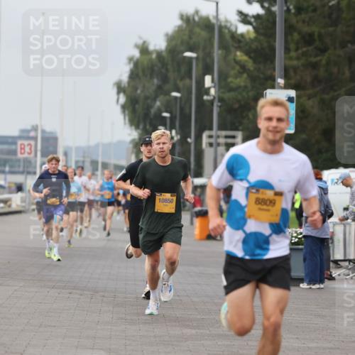 13.09.2026 - Kiel Lauf Andreas Tolksdorf http://msf.ph/oto/10332736 13.09.2026 09:51:44 Kiellinie 4, 3, 10850, 8809 meine-sportfotos.de