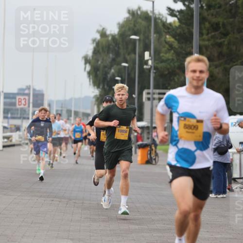 13.09.2026 - Kiel Lauf Andreas Tolksdorf http://msf.ph/oto/10332745 13.09.2026 09:51:44 Kiellinie 4, 3, 11, 10850, 8809 meine-sportfotos.de