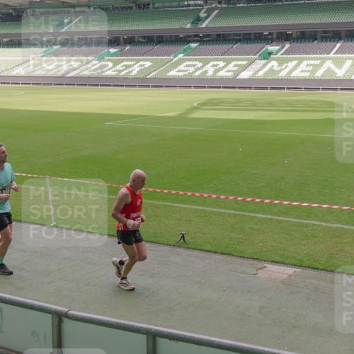 13.09.2026 - 21. swb-Marathon Bremen Michael Burmester http://msf.ph/oto/10332760 13.09.2026 13:04:50 Laufen im Stadion 178, 209, 210, 244, 323, 394, 488, 534, 536, 565, 596, 647, 725, 881, 891, 900, 1073, 1239, 1243, 1307, 1308, 1343, 1373, 1456, 1458, 1479, 1627, 1649, 1653, 1656, 1687, 1771, 1780, 1914, 1932, 1941, 2023, 2089, 2126, 2223, 2241, 2301, 2369, 2430, 2434, 2452, 2602, 2625, 2723, 2742, 2764, 2851, 2867, 2872, 2891, 2910, 2919, 2934, 2957, 2959, 2977, 2985, 3028, 3030, 3217, 3278, 3320, 3343, 3402, 3419, 3425, 3444, 3454, 3485, 3510, 3521, 3579, 3597, 3618, 3796, 3859, 3909, 242 meine-sportfotos.de