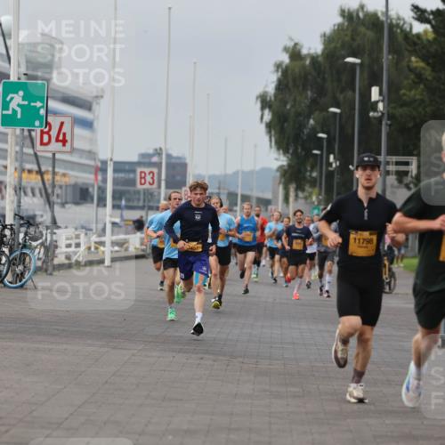 13.09.2026 - Kiel Lauf Andreas Tolksdorf http://msf.ph/oto/10332784 13.09.2026 09:51:45 Kiellinie 711, 3, 4, 3, 11798, 10850 meine-sportfotos.de