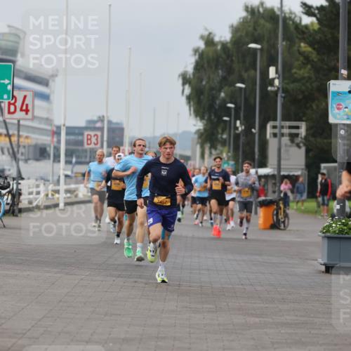 13.09.2026 - Kiel Lauf Andreas Tolksdorf http://msf.ph/oto/10332866 13.09.2026 09:51:47 Kiellinie 3, 4, 3, 29, 11798 meine-sportfotos.de