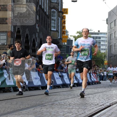 13.09.2026 - 21. swb-Marathon Bremen Strokosch-Dieckow http://msf.ph/oto/10332923 13.09.2026 13:16:15 Ziel 145, 982, 1955, 2623, 2733, 3119, 3149, 3422, 3689, 3836, 3991, 4128, 4823, 5430, 5474, 5588, 5913, 6481, 7307, 7413, 8487, 9122, 9278, 13149, 13249, 755, 792, 1076, 1162, 2604, 5554, 5963, 7053, 7603, 7801, 8171, 8288, 9031, 9115 meine-sportfotos.de