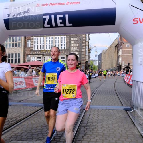 13.09.2026 - 21. swb-Marathon Bremen Tim E. http://msf.ph/oto/10332942 13.09.2026 11:05:10 Ziel 10198, 10283, 10315, 10465, 10481, 10729, 10741, 10850, 10855, 10856, 10940, 10975, 11006, 11133, 11272, 11366, 11395, 11518, 11705, 11757, 11939, 12005, 12235, 12420, 12493, 12495, 12498, 12500, 12502, 12522, 12563 meine-sportfotos.de
