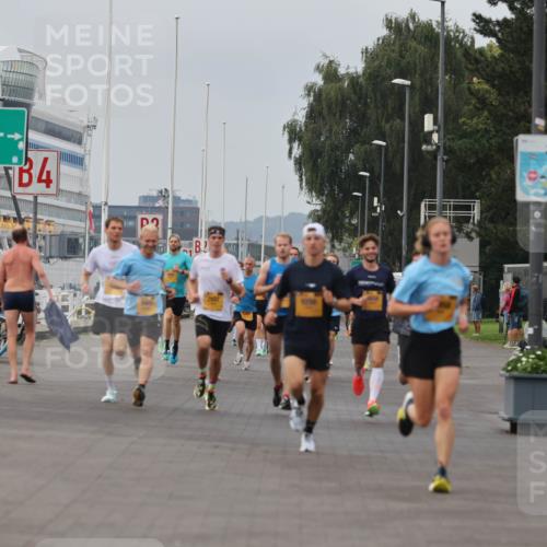 13.09.2026 - Kiel Lauf Andreas Tolksdorf http://msf.ph/oto/10332972 13.09.2026 09:51:51 Kiellinie 3, 4, 3, 1, 29132 meine-sportfotos.de