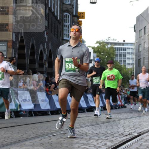 13.09.2026 - 21. swb-Marathon Bremen Strokosch-Dieckow http://msf.ph/oto/10332984 13.09.2026 13:16:22 Ziel 145, 481, 663, 1955, 2623, 3134, 3149, 4128, 4823, 5430, 5474, 5913, 6106, 6481, 6744, 7307, 7413, 8487, 9278, 13008, 13149, 13158, 816, 1076, 1162, 2604, 5255, 6367, 7053, 7603, 7801, 8171, 8288 meine-sportfotos.de