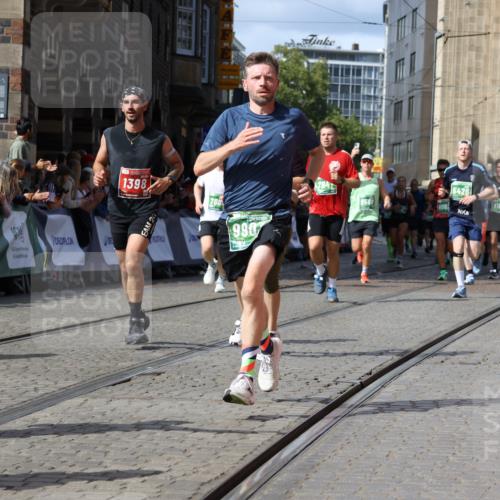 13.09.2026 - 21. swb-Marathon Bremen Strokosch-Dieckow http://msf.ph/oto/10333020 13.09.2026 13:31:35 Ziel 217, 1398, 1627, 2244, 2513, 2602, 2802, 3343, 3392, 3396, 3762, 3800, 4477, 4647, 5375, 5673, 5720, 5765, 5846, 5979, 6419, 6619, 6732, 6968, 7001, 7296, 7359, 7637, 7812, 7882, 8035, 8097, 8339, 8342, 8382, 8726, 9147, 9274, 9337, 9822, 9969, 9977, 13066, 310, 3115, 3239, 3244, 3278, 3858, 3989, 4030, 4164, 4998, 5158, 5363, 5426, 5899, 6062, 6100, 6193, 6213, 6354, 6602, 7260, 7608, 7790, 7941, 7964, 8078, 8166, 8206, 9033, 9188, 9568, 9785, 9914, 13151 meine-sportfotos.de