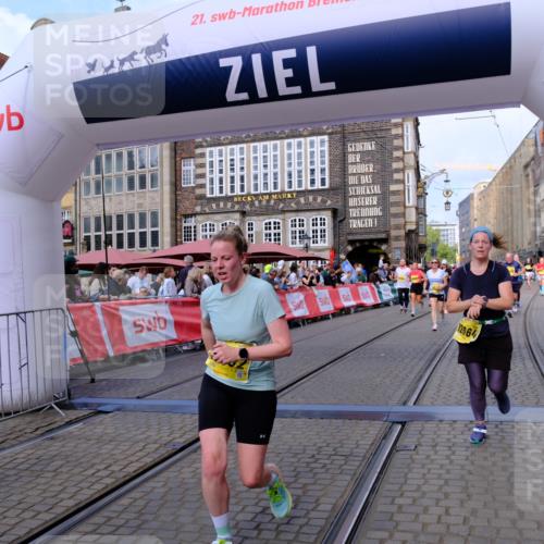 13.09.2026 - 21. swb-Marathon Bremen Tim E. http://msf.ph/oto/10333032 13.09.2026 11:05:20 Ziel 10370, 10465, 10718, 10729, 10741, 10800, 10850, 10855, 10975, 11105, 11133, 11272, 11281, 11518, 11584, 11722, 11900, 11939, 12002, 12064, 12099, 12235, 12335, 12420, 12522 meine-sportfotos.de