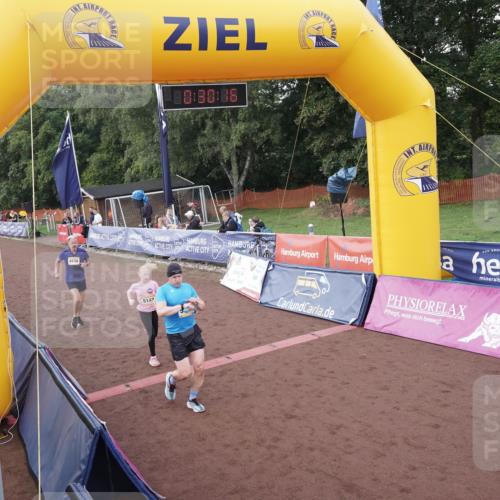 13.09.2026 - Airport Race Dennis Weichert http://msf.ph/oto/10333042 13.09.2026 10:30:49 Ziel 4138, 5142, 5188, 5342 meine-sportfotos.de
