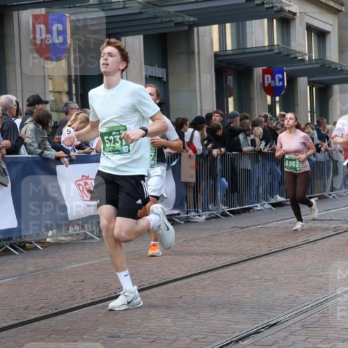 13.09.2026 - 21. swb-Marathon Bremen Strokosch-Dieckow http://msf.ph/oto/10333084 13.09.2026 13:23:33 Ziel 342, 2210, 2288, 2485, 2517, 2560, 3044, 3642, 4601, 4671, 5011, 5104, 5116, 5146, 5231, 5397, 5623, 5908, 6157, 6332, 6648, 6772, 7094, 7105, 7216, 7357, 7475, 7761, 8051, 8052, 8095, 8290, 10059, 10115, 13007, 13197, 135, 672, 2306, 2371, 2409, 2427, 2490, 2627, 2899, 3078, 3138, 3173, 3531, 3856, 3861, 3939, 5820, 5821, 5908, 6843, 6848, 6923, 8045, 8560, 8863, 9088, 9196, 9436, 9827, 10127 meine-sportfotos.de