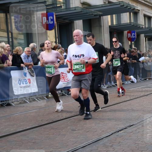 13.09.2026 - 21. swb-Marathon Bremen Strokosch-Dieckow http://msf.ph/oto/10333131 13.09.2026 13:23:35 Ziel 342, 2210, 2288, 2370, 2485, 2517, 2560, 2967, 3044, 3642, 4601, 4671, 5011, 5104, 5116, 5146, 5231, 5397, 5623, 6157, 6332, 6648, 6772, 7094, 7105, 7216, 7357, 7475, 7761, 8051, 8052, 8095, 8179, 8290, 10059, 10115, 13007, 13197, 135, 672, 2306, 2371, 2409, 2427, 2485, 2490, 2560, 2627, 2899, 3078, 3138, 3173, 3531, 3856, 3861, 3939, 5820, 5821, 5908, 6843, 6848, 6923, 8045, 8560, 8863, 9088, 9196, 9436, 10127 meine-sportfotos.de