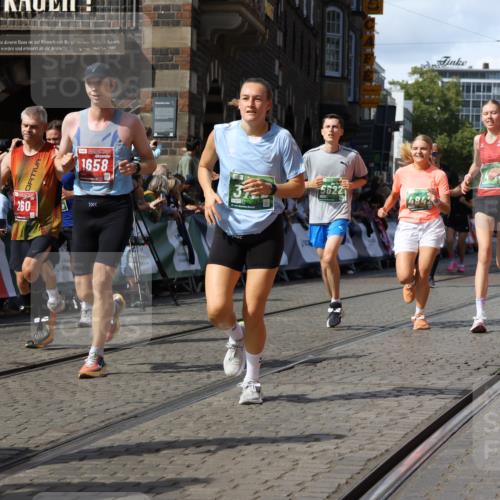 13.09.2026 - 21. swb-Marathon Bremen Strokosch-Dieckow http://msf.ph/oto/10333156 13.09.2026 13:25:46 Ziel 209, 260, 1119, 1650, 1658, 2046, 3168, 3187, 4294, 5755, 5814, 6113, 6380, 7252, 8357, 8545, 8695, 8769, 9036, 9299, 9460, 9468, 9506, 9563, 13025, 1163, 1647, 2033, 2062, 2708, 2987, 3248, 3516, 4067, 4161, 4411, 4476, 4842, 5013, 5558, 5622, 5701, 6135, 6605, 7638, 7780, 8271, 8361, 8592, 9266, 9794 meine-sportfotos.de
