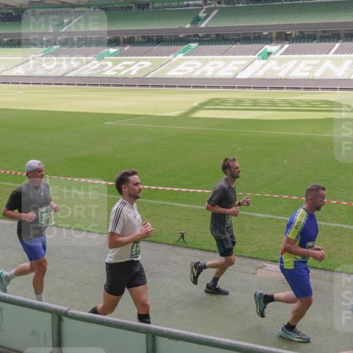 13.09.2026 - 21. swb-Marathon Bremen Michael Burmester http://msf.ph/oto/10333208 13.09.2026 13:05:35 Laufen im Stadion 109, 178, 217, 244, 287, 323, 394, 430, 454, 534, 536, 565, 578, 613, 647, 784, 891, 900, 1073, 1239, 1243, 1274, 1307, 1308, 1365, 1373, 1380, 1456, 1533, 1574, 1581, 1627, 1656, 1687, 1780, 1909, 1914, 1932, 1941, 2023, 2076, 2089, 2126, 2241, 2244, 2265, 2301, 2310, 2355, 2369, 2393, 2430, 2452, 2464, 2602, 2723, 2742, 2764, 2867, 2872, 2910, 2919, 2957, 2959, 2985, 3028, 3030, 3115, 3217, 3278, 3320, 3343, 3419, 3425, 3444, 3485, 3521, 3796, 3909 meine-sportfotos.de
