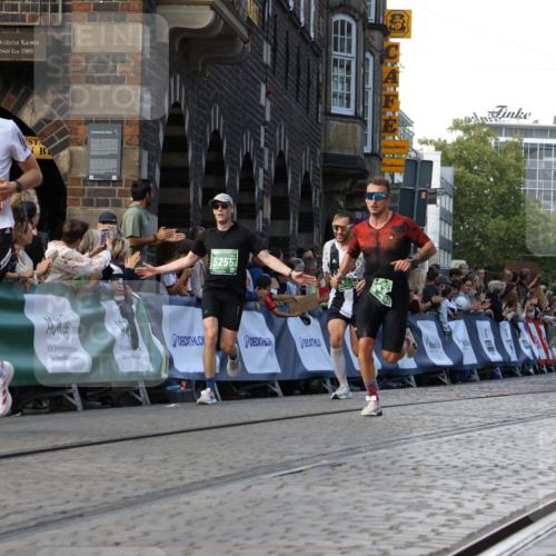 13.09.2026 - 21. swb-Marathon Bremen Strokosch-Dieckow http://msf.ph/oto/10333261 13.09.2026 13:16:32 Ziel 481, 663, 740, 755, 792, 1605, 2623, 3134, 4128, 5554, 6106, 6721, 6744, 8398, 8487, 9031, 9115, 13008, 13158, 472, 675, 696, 734, 816, 827, 985, 2473, 2474, 2809, 3716, 4135, 4485, 5255, 5772, 6367, 6531, 6535, 7875 meine-sportfotos.de