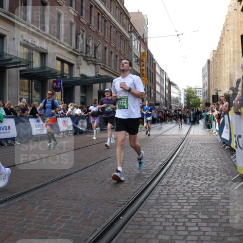 13.09.2026 - 21. swb-Marathon Bremen Strokosch-Dieckow http://msf.ph/oto/10333321 13.09.2026 13:23:42 Ziel 102, 342, 776, 909, 1199, 2210, 2288, 2370, 2517, 2967, 3044, 3372, 4671, 5011, 5104, 5116, 5146, 5208, 5257, 5397, 5481, 5623, 6105, 6332, 6648, 6772, 7059, 7094, 7105, 7357, 7475, 7761, 8051, 8052, 8082, 8179, 9087, 10059, 10115, 13007, 13197, 13219, 135, 672, 2371, 2409, 2485, 2490, 2560, 2627, 3078, 3138, 3173, 3531, 3642, 3856, 3861, 3939, 4601, 5011, 5231, 5908, 6157, 6843, 6848, 6923, 7216, 8095, 8290, 8560, 8863, 9088, 9196 meine-sportfotos.de