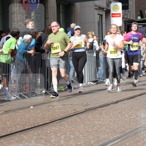 13.09.2026 - 21. swb-Marathon Bremen Strokosch-Dieckow http://msf.ph/oto/10333402 13.09.2026 11:03:42 Ziel 10152, 10357, 10390, 10403, 10429, 10516, 10607, 10659, 10671, 10672, 10720, 10726, 10796, 10912, 10913, 10918, 11149, 11318, 11319, 11325, 11451, 11470, 11471, 11511, 11539, 11618, 11726, 11909, 11967, 12001, 12103, 12113, 12140, 12260, 12276, 12392, 12433, 12504, 10090, 10091, 10187, 10309, 10327, 10420, 10569, 10902, 10904, 10950, 11211, 11411, 11595, 11598, 11655, 11746, 11773, 11868, 12074, 12611 meine-sportfotos.de