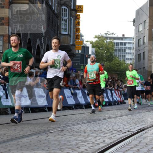 13.09.2026 - 21. swb-Marathon Bremen Strokosch-Dieckow http://msf.ph/oto/10333446 13.09.2026 13:16:39 Ziel 481, 663, 740, 755, 792, 1162, 1605, 2604, 5554, 5963, 6106, 6721, 6744, 7053, 7603, 7801, 8398, 9031, 9115, 13008, 385, 472, 675, 696, 734, 827, 1970, 2473, 2474, 2809, 3716, 3961, 4135, 4137, 4485, 5772, 6049, 6531, 6535, 6819, 7297, 7387, 7875 meine-sportfotos.de